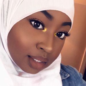 Meet your Posher, Fatima